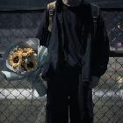 因为一个人爱上一群人