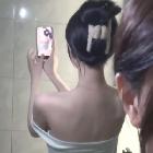 赧然--