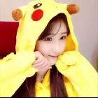 搂乔妹抱小金扣小芳