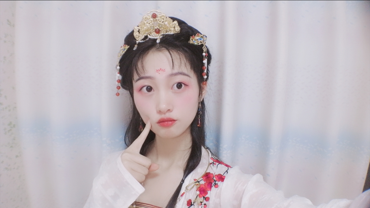 小小柯礫顏值直播_小小柯礫視頻直播 - 虎牙直播