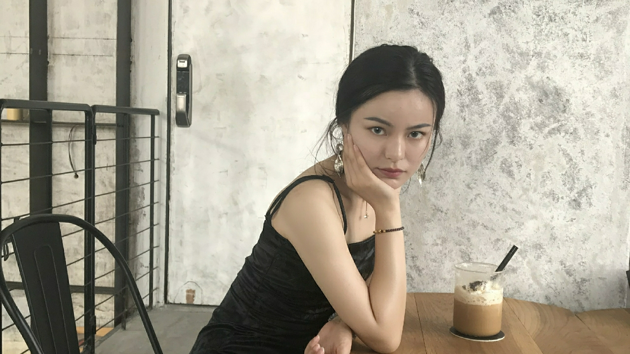 特侖蘇奶媽顏值直播_特侖蘇奶媽視頻直播 - 虎牙直播